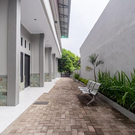 Oyo 470 Green Kno Medan Exterior foto