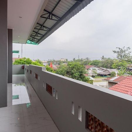 Oyo 470 Green Kno Medan Exterior foto